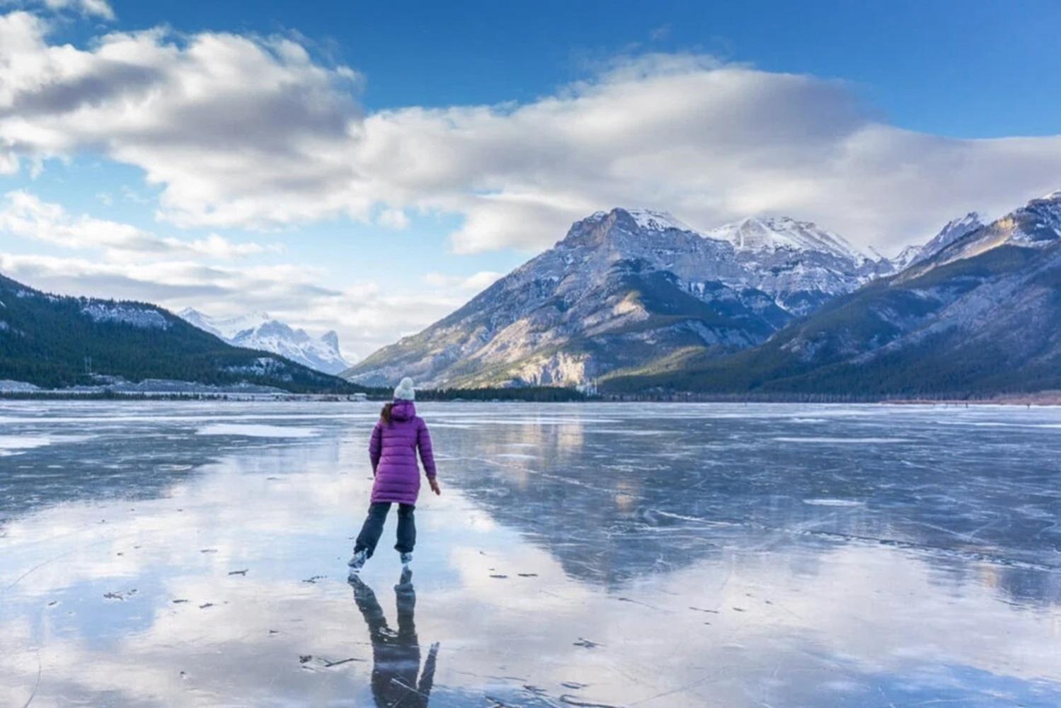 Apartmán Special! New Downtown Mtn View Free Parking 2B&2B Canmore Exteriér fotografie
